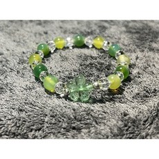 花朵造型琉璃珠情侶手鍊，約適15.5-16手圍，清新甜美風格，展現獨特魅力