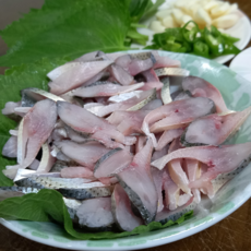 통영새벽조업 자연산 전어 구이용 횟감 순살필렛, 1개, 세꼬시용 500g(손질후 300g)