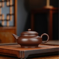 勳陶宜興紫砂壺, 1個