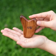 무탈 나무 하트괄사 마사지기 림프순환 우드 마사지, 자단 괄사, 1개, 브라운