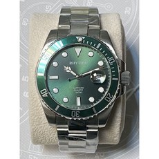 RHYTHM 麗聲綠水鬼鋸齒框 50米藍寶石水晶石英鋼帶腕錶 RQ1602S03