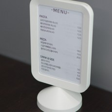 레스토랑 식당 테이블 거치 인테리어 메뉴판 흰색