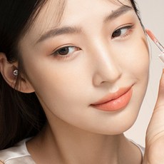 UNNY CLUB 絲啞光液體眼影 持久不脫妝 打造深邃迷人眼妝, M2 落日沙丘, 1個