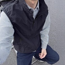 【山系機能】防風馬甲 戶外馬甲 登山馬甲 運動背心 機能馬甲 立領設計 橄欖綠色 多口袋收納 透氣快乾 夏季戶外徒步必備