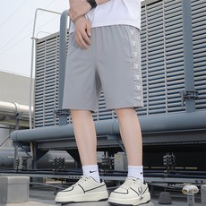 短褲健身訓練運動短褲男性透氣網布設計提升空氣流通短褲鬆緊抽繩腰頭穿脫方便耐磨不易變形短褲適合跑步球類運動戶外休閒穿搭短褲