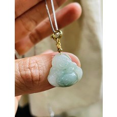 玉石彌勒佛翡翠墜項鍊 冰潤飄花 輕巧可愛 祥和平靜, 圈粉價~天然A甸玉 冰潤飄花佛公/彌勒佛翡翠小佛墜 乾淨膠潤底裝帶藍綠 小巧易配戴, 1個