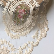 구니스토어 테이블 러너 홈카페소품 덮개 플라워