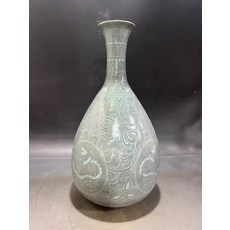 宋 高麗瓷 精品 龍紋花卉圖 玉壺春瓶, 如圖所示