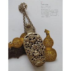 收藏品 清末民初 鏤雕 鼻煙壺 香囊 聖獸 紋銀盒, 1個