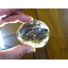 §能量礦石§ 印尼隕石河川滾石拋光 Agni Manitite 火山玻璃 101克 黑隕石 黑曜, 1個