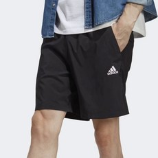 adidas 愛迪達 多樣風格可能的人氣短褲