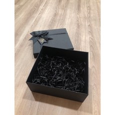 【GIFTME5台灣現貨】獨家訂製香皂花禮盒 蝴蝶結綁帶 情人節禮物 香皂花, 禮物盒(送拉菲草), 1個