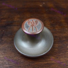 坭興陶茶壺底墊蓋置蓋託底座杯託 家用蓋碗蓋託茶蓋託, 1個, 樂字蓋置高度約4厘米