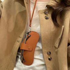 지니홀딩스 목걸이형 선글라스 케이스 가방걸이 스트랩 안경케이스