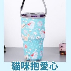 愛佳 清新滿版印花扣環杯套, 1個, 貓咪抱愛心【款式遇缺貨將隨機發貨】