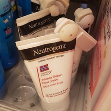 뉴트로지나 인텐스 리페어 풋크림, 3개