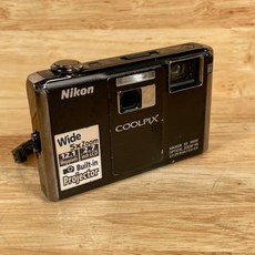 니콘 쿨픽스 S1000pj 블랙 12.1MP 2.7인치 LCD 내장 프로젝터 카메라 부품!