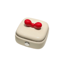 可愛造型盒裝縫紉工具收納盒，方便攜帶，多功能用途，桌面收納好幫手, 奶油色+蝴蝶結貼片, 1個