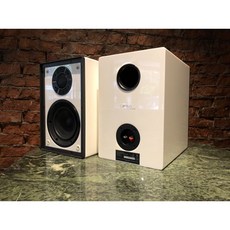 沐耳 英國精品 Cyrus Linear One 兩音路書架式喇叭：白 / 黑