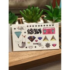 M系列原宿風收音機WM-266【WAWA TATTOO】防水紋身貼紙微刺青貼紙, 1個