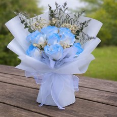 藍色漸層香皂玫瑰花束 搭配滿天星與乾燥葉材, 35cm 香皂玫瑰花束 (藍白色系), 1件