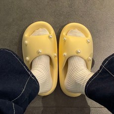 限時下殺 踩屎感拖鞋女2023年春季新款室內家居可愛厚底浴室洗澡防滑涼拖鞋, 1個, 黃色珍珠,38-39