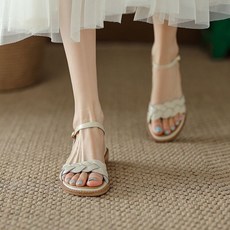 JLVJ 여름 발편한 여성 꼬임 펀칭 스트랩 샌들