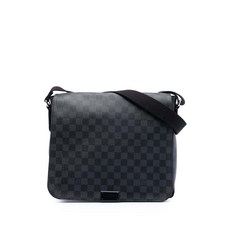 루이 비통 중고 2013 Damier Graphite District MM crossbody bag
