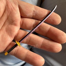 리얼 벌크업 인치 군용 플라스틱 모델 칼 해머 무기 장식 장난감, J, 1개