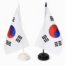 아이레노 탁상 미니 태극기 세트 수직 거치형 사무실 책상 위 인테리어 소형 국기 대한민국 기념품 선물용 국경일 게시용 받침대 깃대 포함, 블랙, 1개