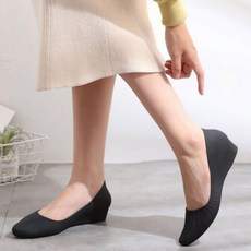 여성 베이직 셔링 디테일 방수효과 3CM 미들힐 (Araium)