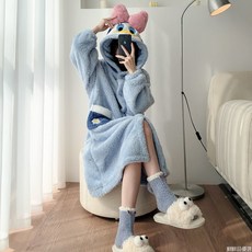 唐老鴨珊瑚絨睡衣女冬季加厚加絨浴袍法蘭絨長款冬可愛睡袍家居服情侶睡衣 卡通睡袍 冬季情侶睡袍 居家服