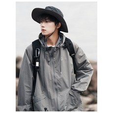 戶外薄款透氣防曬衣，夏季潮流寬鬆休閒連帽遮陽外套，輕薄透氣，戶外運動防曬必備