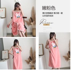 加大珊瑚絨可穿浴裙 韓版刺繡弔帶浴袍, 水粉色,弔帶憨憨鴨 140-180斤可穿