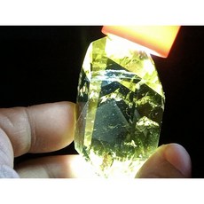 晶棋 藍針黃水晶隱山金字塔擺件 獨特隨形設計, 1個