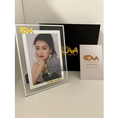 李嘉格簽名照 附證書 禮盒裝 收藏送禮佳品, 1, 樣式