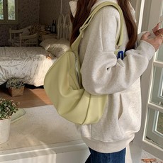 투니스 여성 대용량 소프트 레더 통근 크로스백