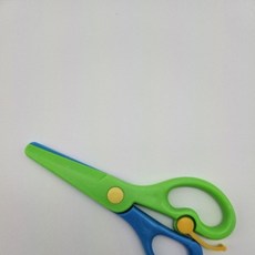 신학기 준비물 고급 플라스틱 안전가위 3가지색상 선택구매 학용품 어린이집 유치원 학교, 2개, 그린블루