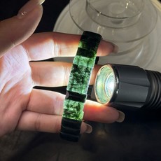 巴西綠髮晶手排 13.5mm 濃綠色老料 透光晶體, 1個