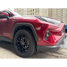 TOYOTA RAV4 19吋消光黑橫濱輪胎 235/55/19, 1個