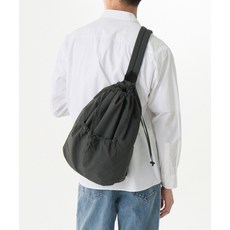 무신사 스탠다드 크링클 드로스트링 이지 슬링백 [카키 그레이] MEDBC0Z02-KG 339343