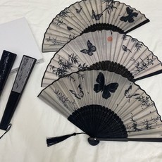 蝴蝶折扇新中式小扇子便攜小巧古風扇子水墨畵拍照道具女生僊氣, 1個, 福利款-蕾絲玫瑰黑色【拍照表演皆可】*,新中式蝴蝶摺扇【優質扇骨-手感舒適】古風