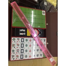 圍城 方城之尊麻將 台灣現貨 36mm加重竹絲麻將 - 色彩均勻 觸感包滿 不易磨損, 1個, 36mm加重竹絲麻將綠色,附牌尺, 綠色