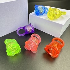 兒童發光戒指玩具：TPR軟膠LED草莓閃光星星戒指燈，派對小禮品首選, 透明軟膠戒指-玫瑰花