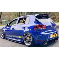 車王汽車精品百貨 福斯 VW Golf 6 GTI R20 碳纖維紋機器人款壓尾翼，提升車身穩定性，展現運動風格