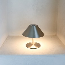 케이트가든 무선 메탈 스탠드 조명 usb타입 터치 무드등 4색 변환 쇠테리어, 실버 short