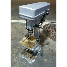 國格 SC-6 1/4HP 桌上型鑽床 - 4分夾頭 五段轉速控, 1個