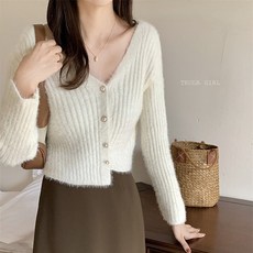 《杜達女孩》奶油慕斯兩穿仿水貂絨針織外套，不對稱毛茸茸針織上衣，坑條珍珠扣絨毛外套，兒童保暖毛衣