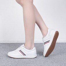 Arnold Palmer 雨傘牌 韓國產手工日常天然皮革高爾夫球鞋 款式圓潤高爾夫球鞋休閒時尚