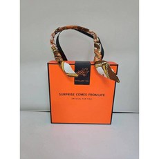 萬泰豐 中秋禮盒 法式香頌秋月映果禮盒 (紅棗核桃 紅棗夏威夷豆 蔓越莓牛軋糖 法式雪花餅) 現貨團購, 1個